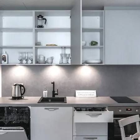Kalamehe Modern 1 Near Center Апартаменты Пярну