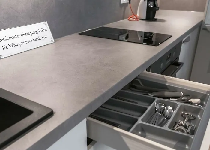 Kalamehe Modern 1 Near Center